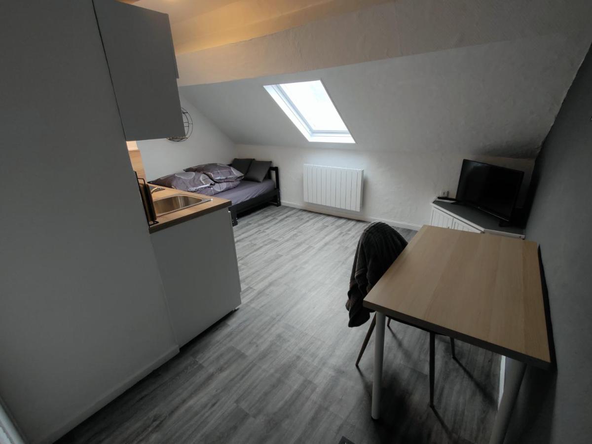 Studio "Sous Les Toits", Proche Hyper Centre Et Commerces ! Valenciennes Exterior foto